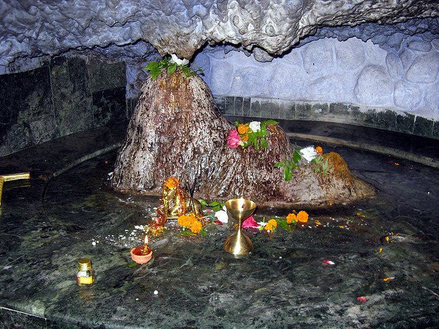 Shivling in Tapkeshwar Mahadev Mandir