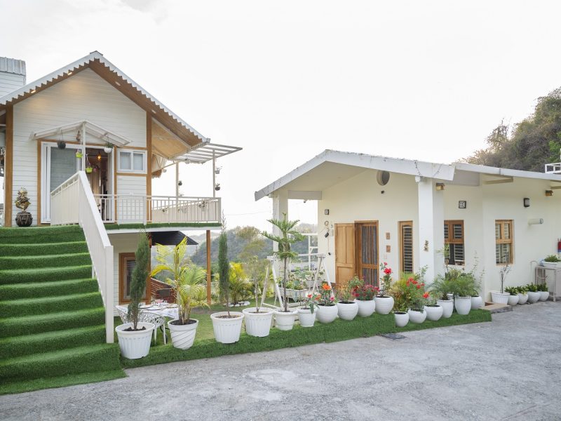 Family Stays in Dehradun